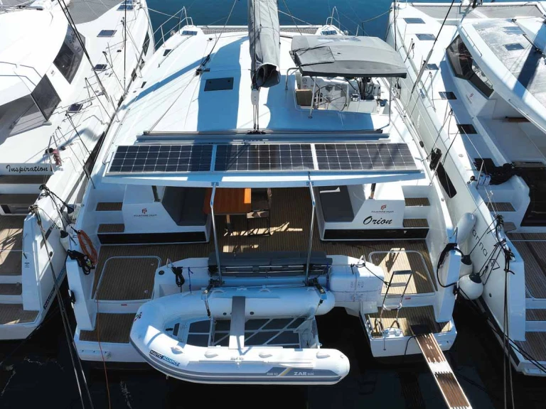 Catamaran to hire Lefkáda at the best price