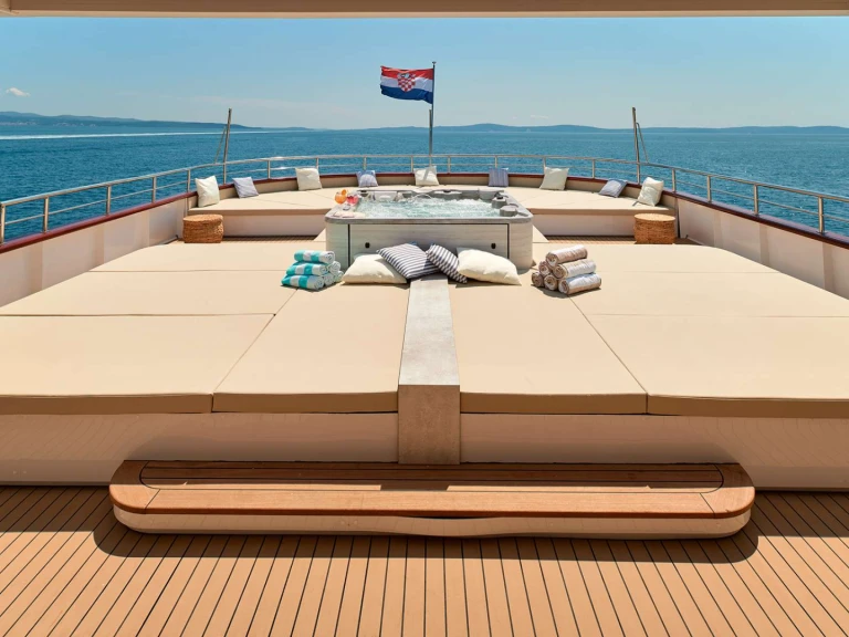 Charter a Custom Ohana in Croatia on Samboat