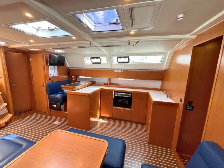 Yacht hire Lefkáda cheap Cruiser 51