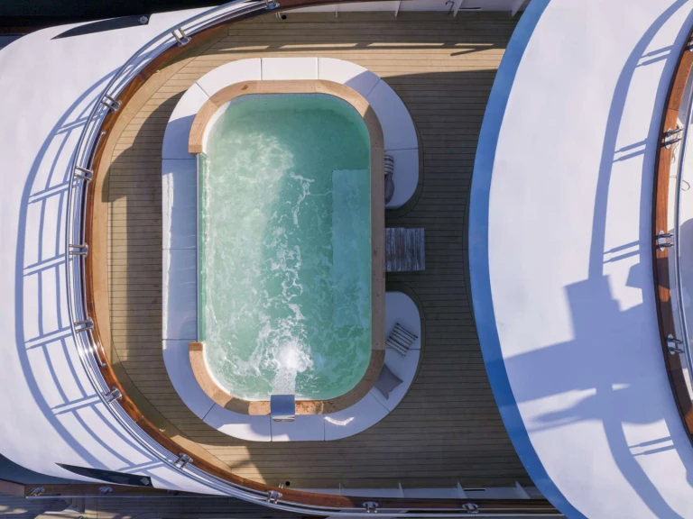 Luxury Yacht hire in Split - Custom Freedom