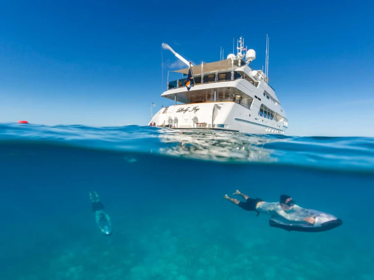 Charter a Christensen Lady Joy  in Nassau on Samboat