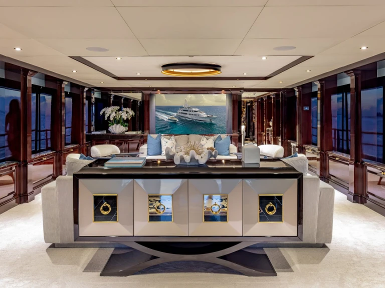 Luxury Yacht hire in Nassau - Christensen KEFI