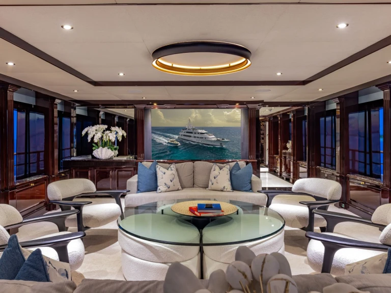 Charter a Christensen KEFI in Nassau on Samboat