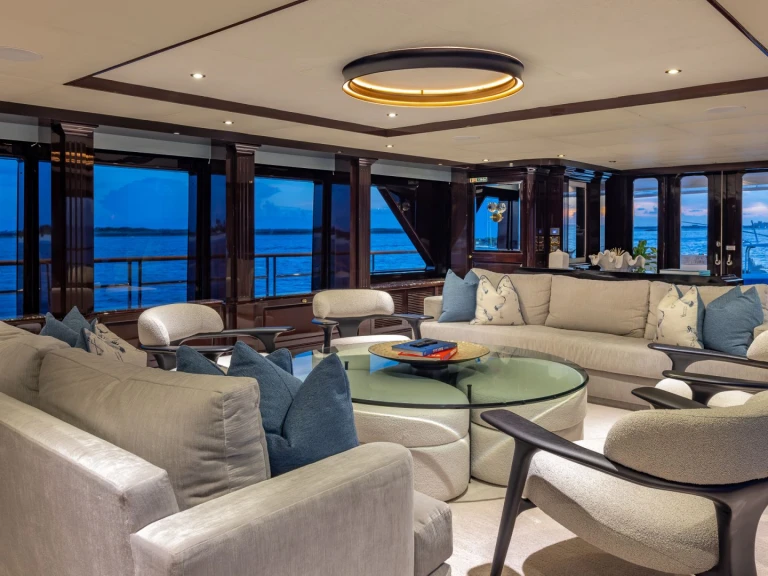 Hire Luxury Yacht with or without skipper Christensen Nassau