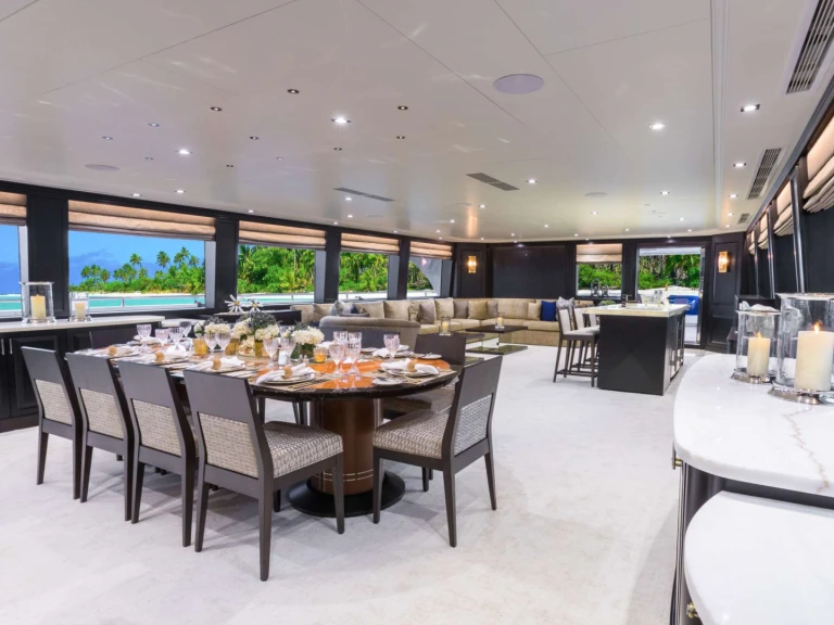 Yacht hire Fort Lauderdale cheap TANZANITE