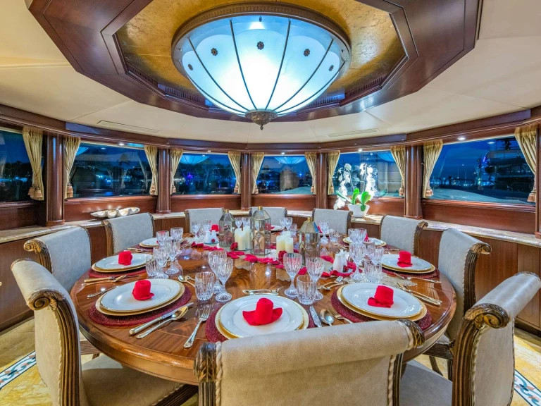 Hire Luxury Yacht with or without skipper Van Mill Fort Lauderdale