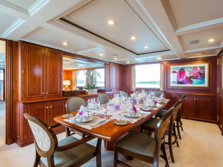 Yacht charter Nassau - Palmer Johnson LADY J on SamBoat
