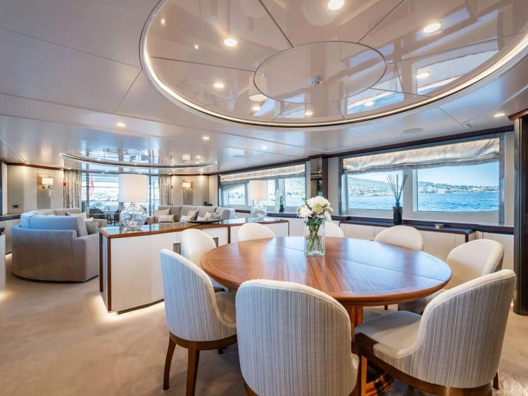 Hire Luxury Yacht with or without skipper CRN Ancona Cannes