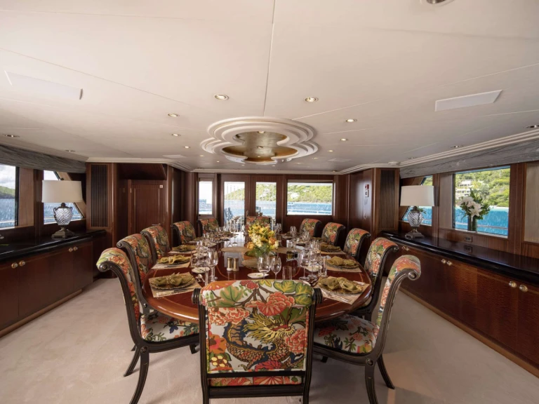 Charter a Feadship NEVER ENOUGH in Nassau on Samboat