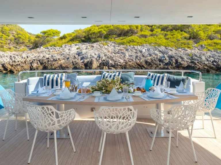 Charter a Mondomarine SEA WOLF in Athens on Samboat