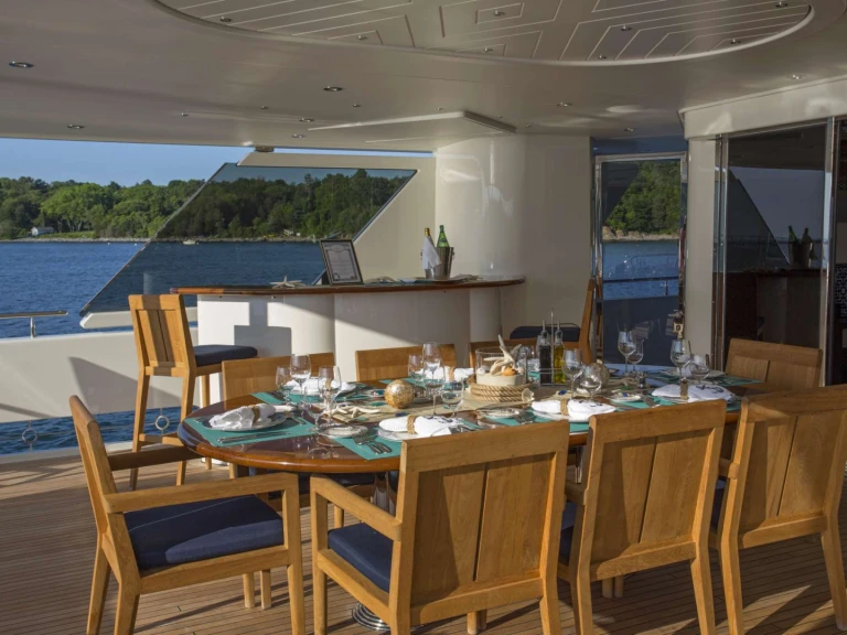 Westport FAR NIENTE charter bareboat or skippered in  Bahamas