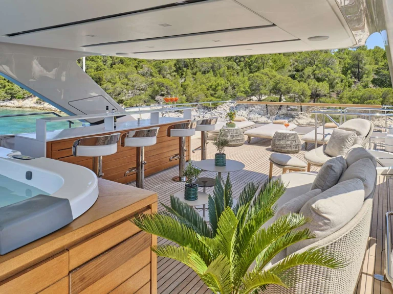 Yacht charter Athens - San Lorenzo FATSA on SamBoat