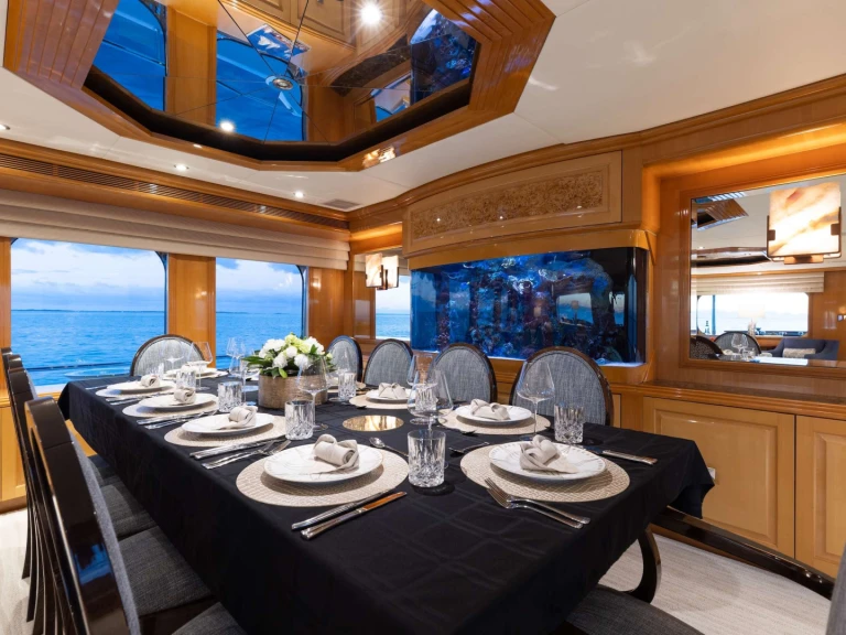 Hire a Christensen SeaQuest Bahamas