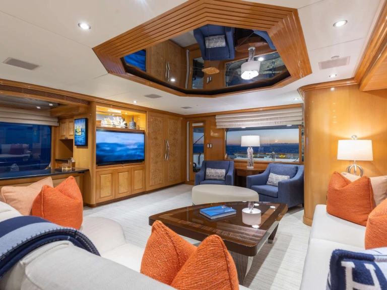 Yacht hire Bahamas cheap SeaQuest
