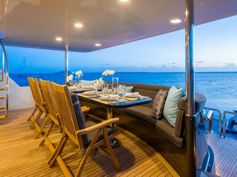 Hire a Crescent UNBRIDLED Saint Thomas Island