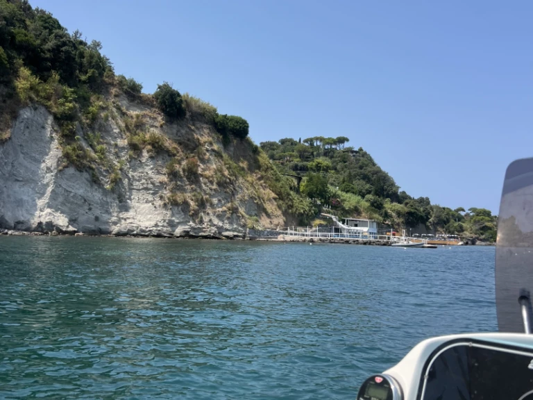 Charter a Bavaria BMB 34 in Bacoli on Samboat