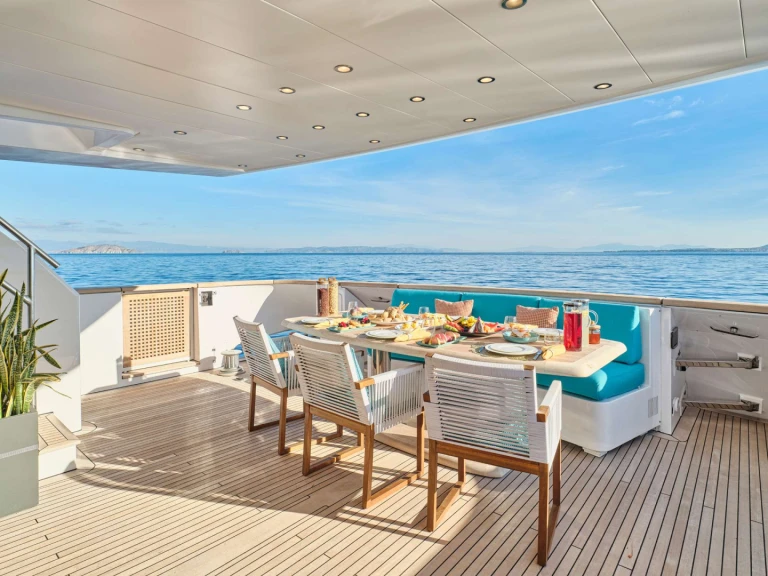 Yacht hire Athens cheap VENETICO