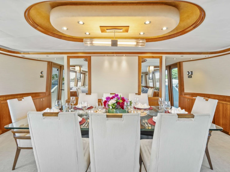 Hire a Westport SLEEPOVER Fort Lauderdale
