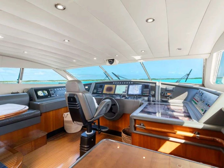 Luxury Yacht to hire Fort Lauderdale at the best price