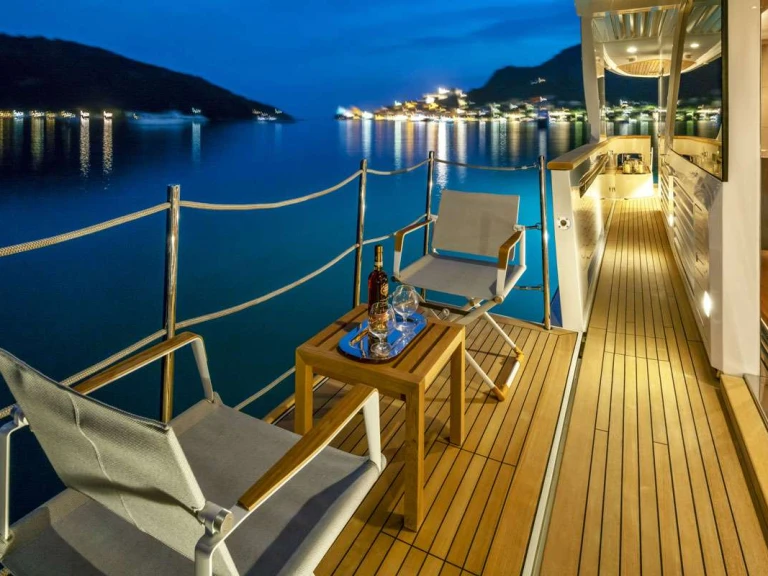 San Lorenzo ANYTHING GOES V charter bareboat or skippered in  La Spezia