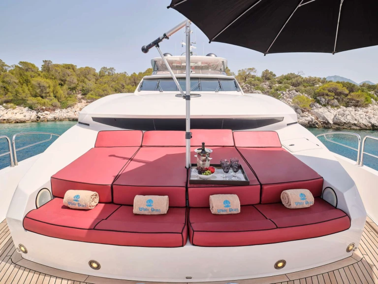 Sunseeker WHITE PEARL I charter bareboat or skippered in  Athens