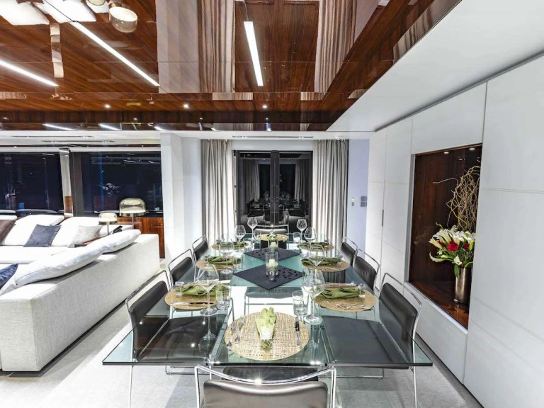 Yacht charter Newport - Riva NO SURRENDER on SamBoat