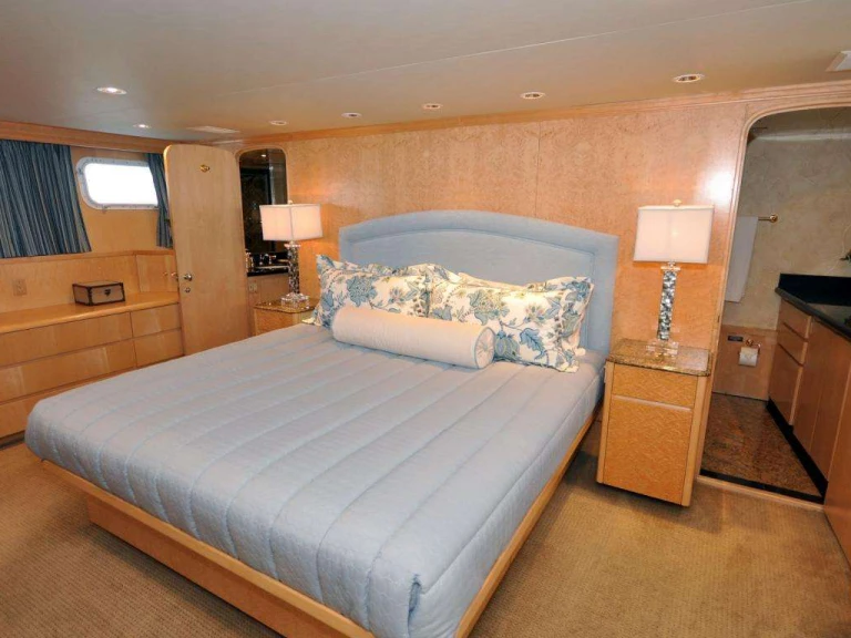 Yacht hire Boca Raton cheap LUCKY STARS 