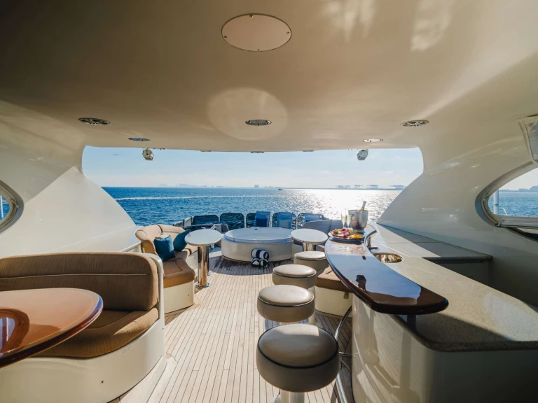Luxury Yacht hire in Clinton - Lazzara CEDAR ISLAND
