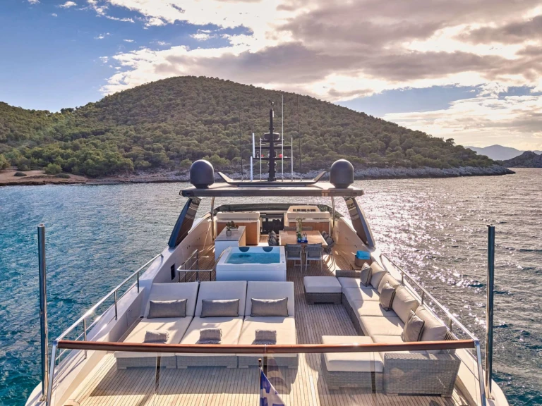 Hire a San Lorenzo GOLDEN YACHT Athens