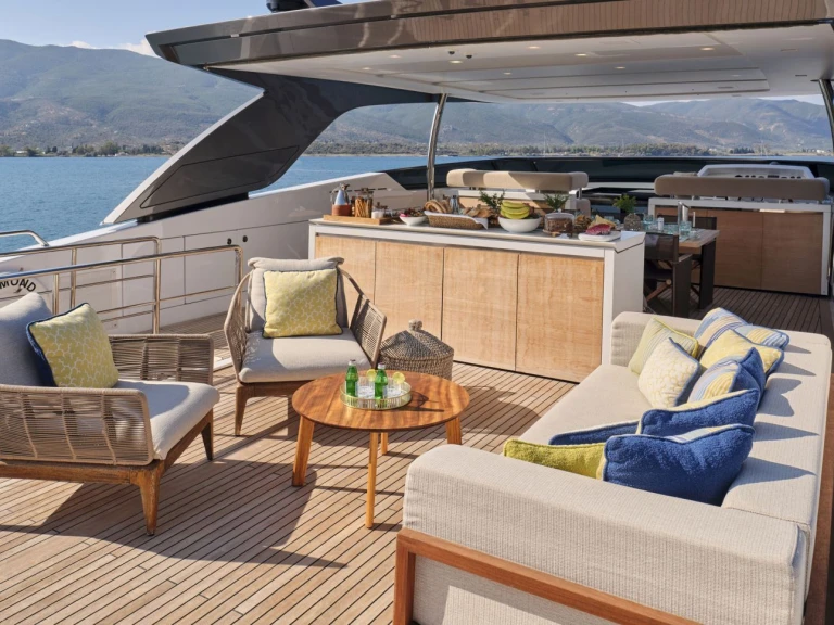 Yacht charter Athens - San Lorenzo RARE DIAMOND on SamBoat