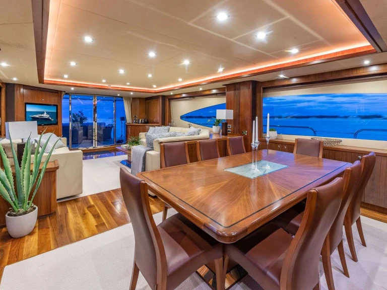 Hire a Sunseeker KEFI New England