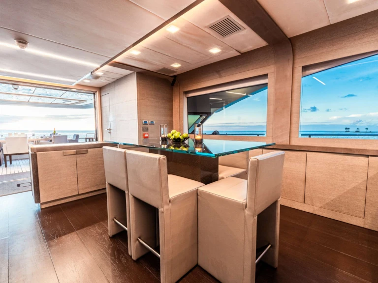 Hire a MonteCarloYachts CIELO NERO Bahamas
