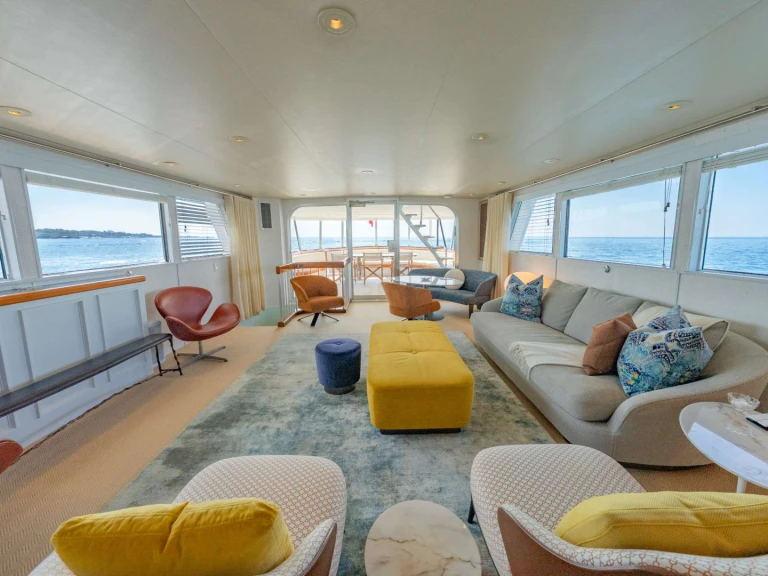 Luxury Yacht hire in La Romana - Burger SOVEREIGN