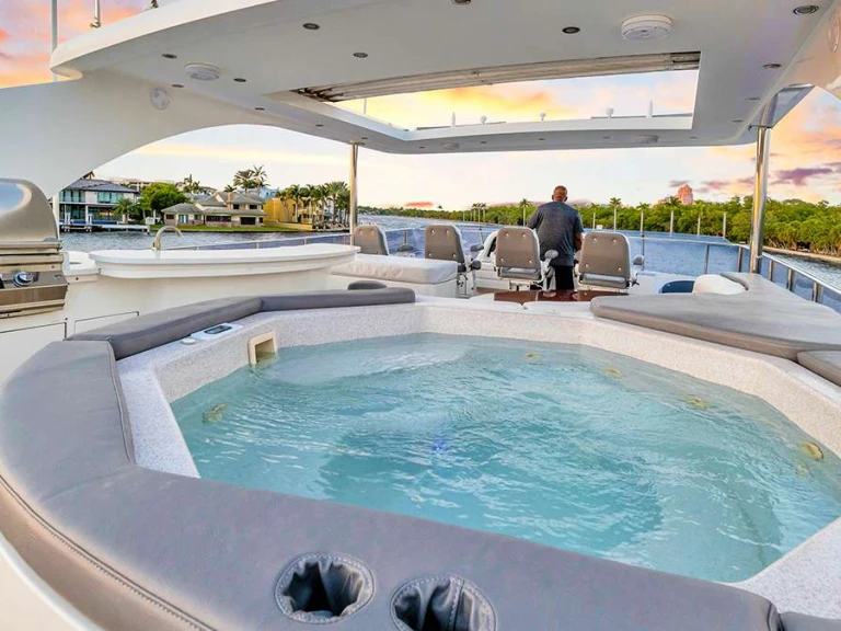 Hargrave Dream On charter bareboat or skippered in  Nassau
