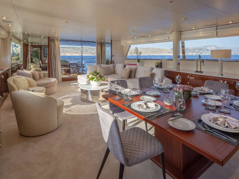 Hire Luxury Yacht with or without skipper San Lorenzo Athens