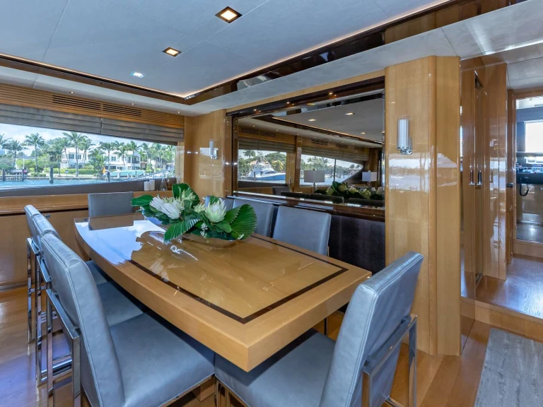 Luxury Yacht hire in Port Jefferson - Princess, UK NO CURFEW