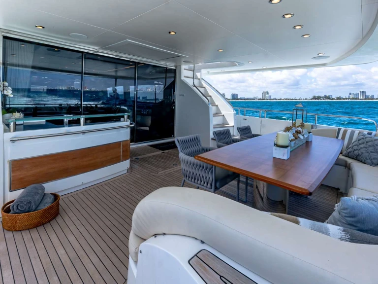 Charter a Princess, UK NO CURFEW in Port Jefferson on Samboat