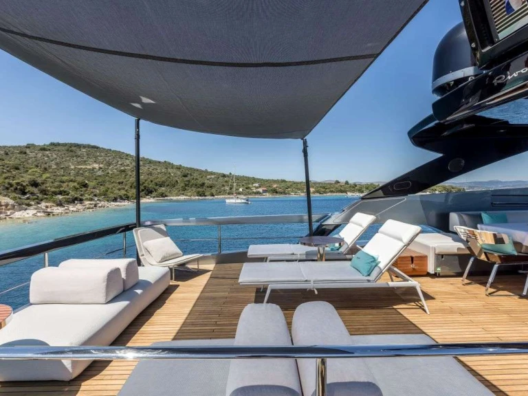 Hire Luxury Yacht with or without skipper Riva Split
