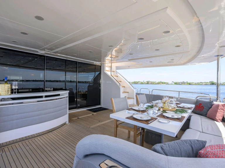 Hire a Princess, UK SPECTRE Bahamas