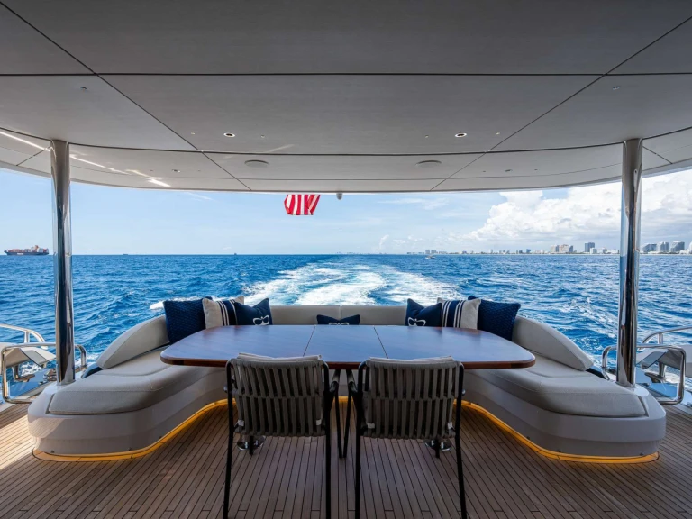 Yacht charter Bahamas - Princess, UK R&R on SamBoat