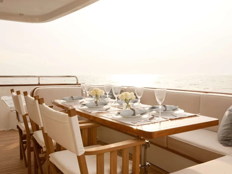 Charter a Mulder Firefly in Valletta on Samboat