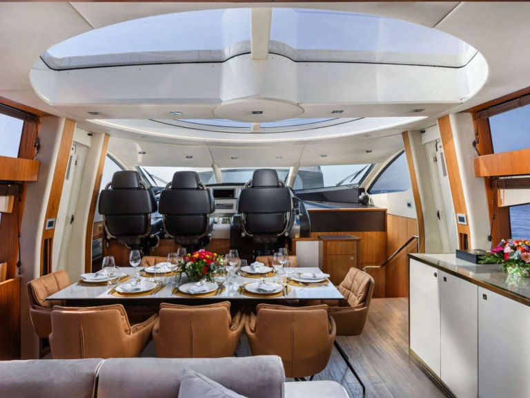 Yacht hire Athens cheap BLADE 6
