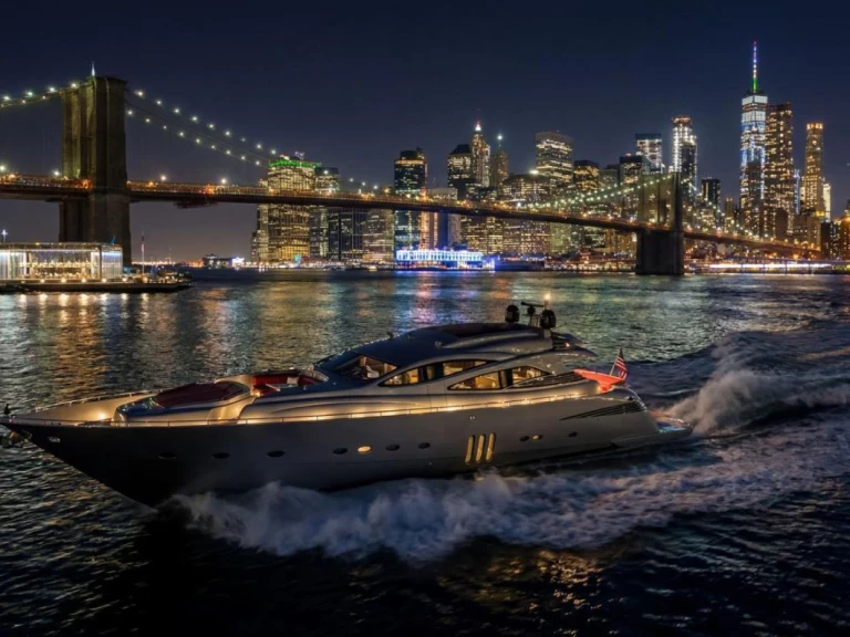 Luxury Yacht hire in New York (City) - Pershing Pershing "Regal"