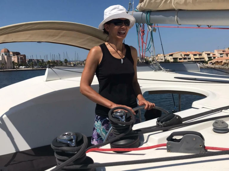 Charter a Fountaine Pajot Lipari 41 in Canet-en-Roussillon on Samboat