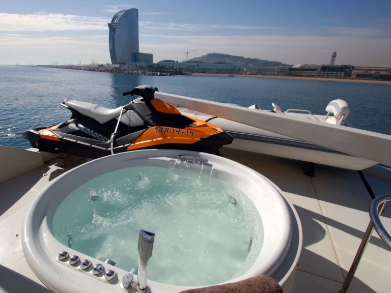 Luxury Yacht hire in Ibiza - Mochi Leigh