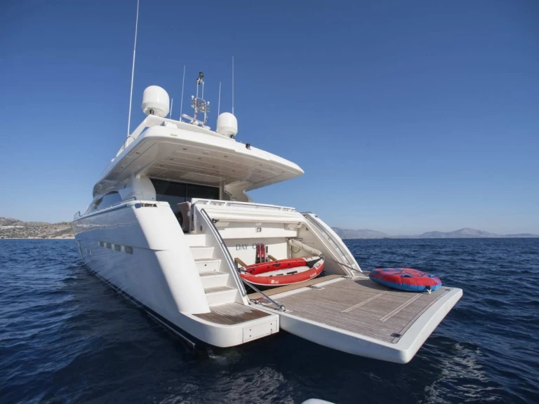 Hire a Ferretti DAY OFF Piraeus