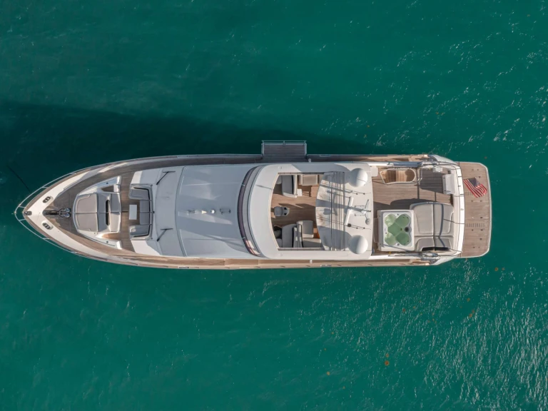 Hire Luxury Yacht Princess, UK with a boat licence