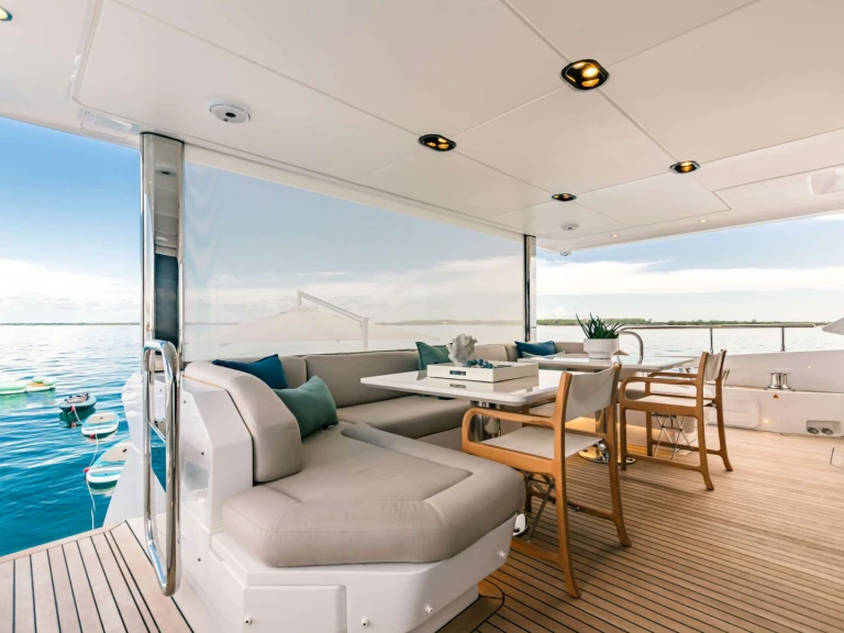 Yacht charter Bahamas - Azimut MAREA LA NAUTICA  on SamBoat