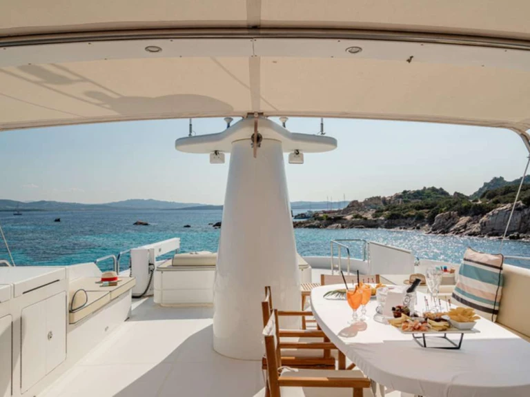 Yacht charter Olbia - Custom SHANGRA on SamBoat