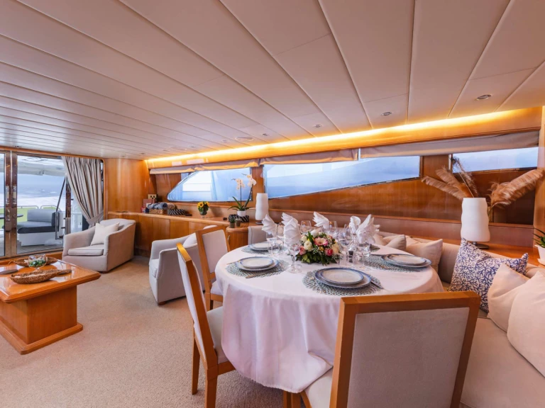 Yacht hire Athens cheap DREAM